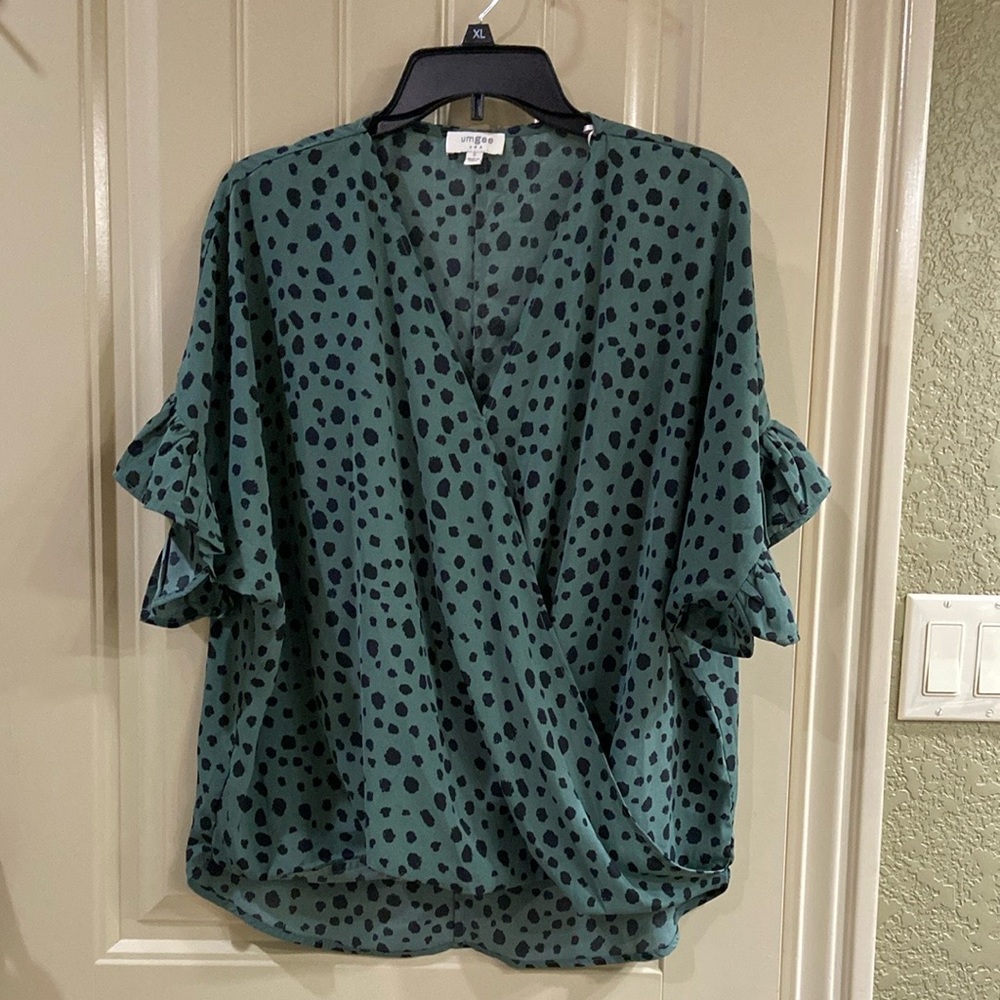 High-Low Blouse by Umgee Brand. EUC!